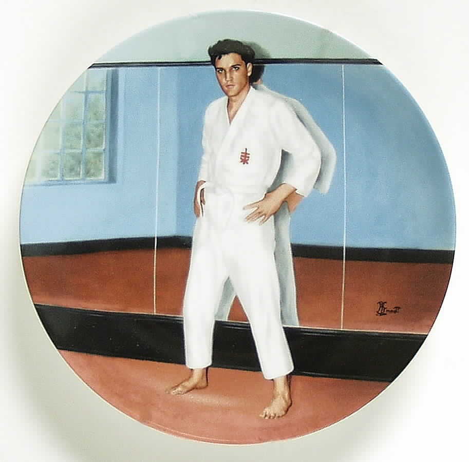 Elvis Presley Looking At A Legend Going For The Black Belt - Boxed by Delphi-1