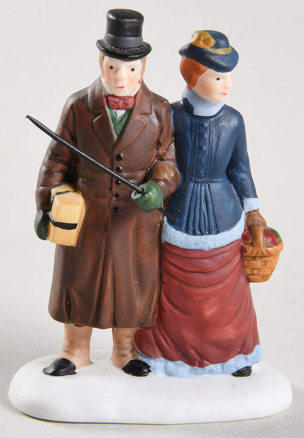 Dickens Village Chelsea Lane Shoppers- - No Box by Department 56-1