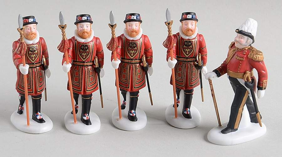Dickens Village Yeomen Of The Guard-Set Of 5 - Boxed by Department 56-1