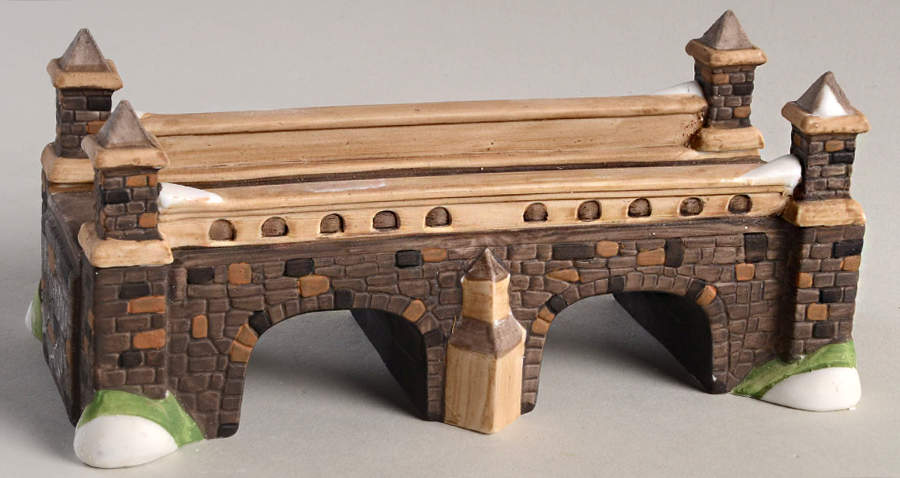 Heritage Village Village Stone Train Trestle - Boxed by Department 56-1