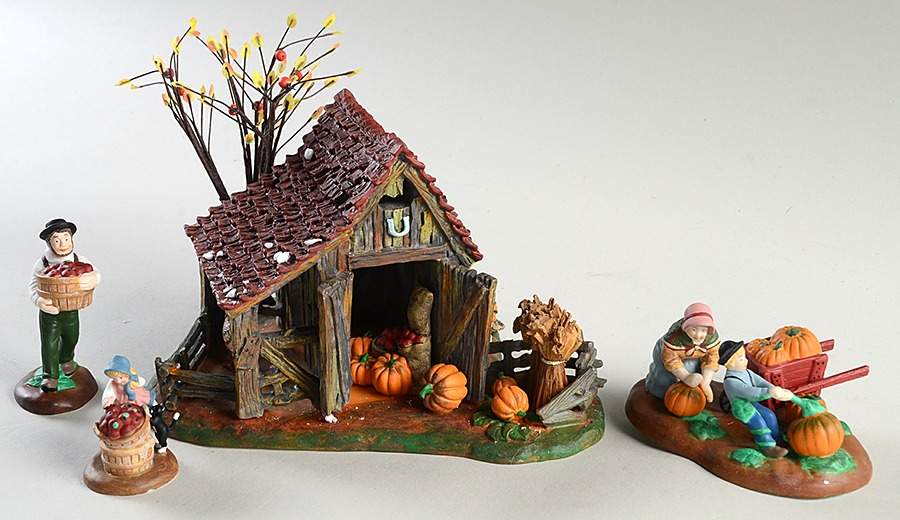 New England Village It's Almost Thanksgiving - Boxed by Department 56-1