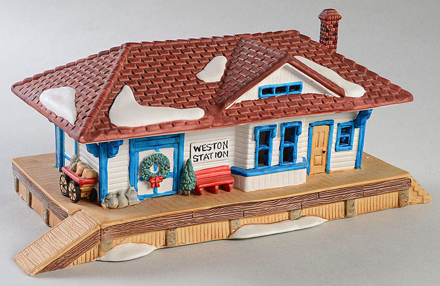 New England Village Weston Train Station - Boxed by Department 56-1