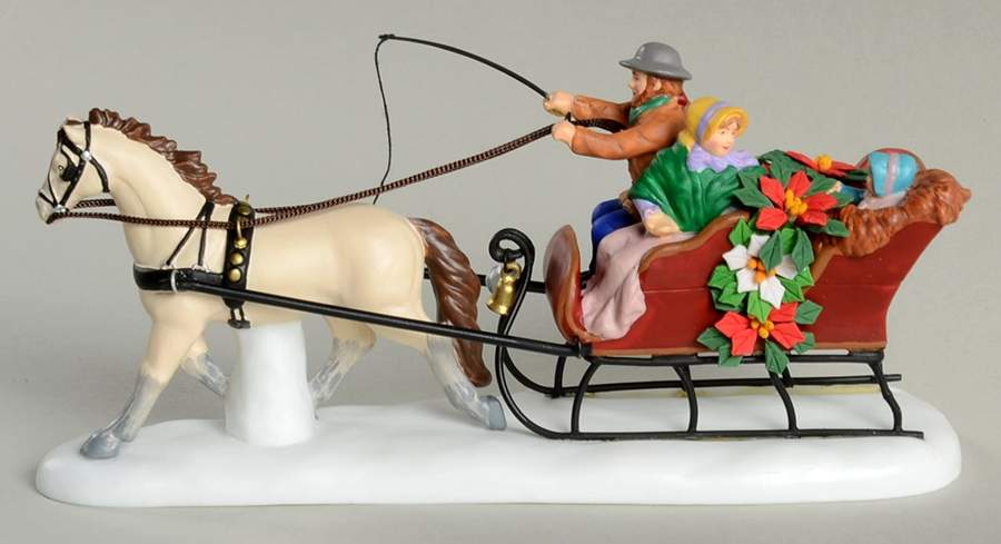 New England Village Family Sleigh Ride - Boxed by Department 56-1