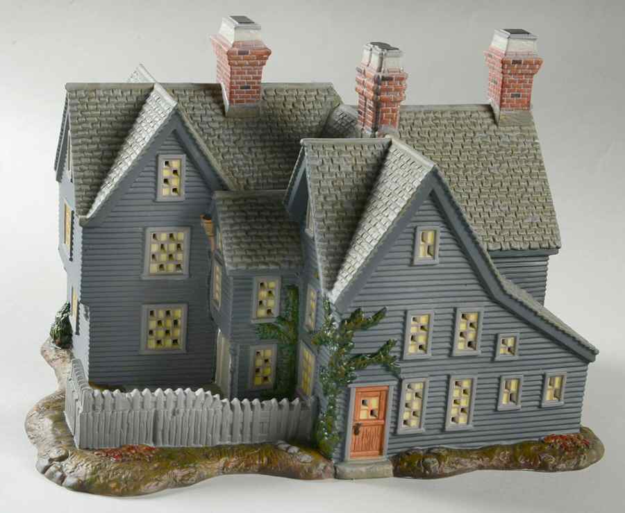 Salem Willows - New England Village The Gables - No Box by Department 56-1