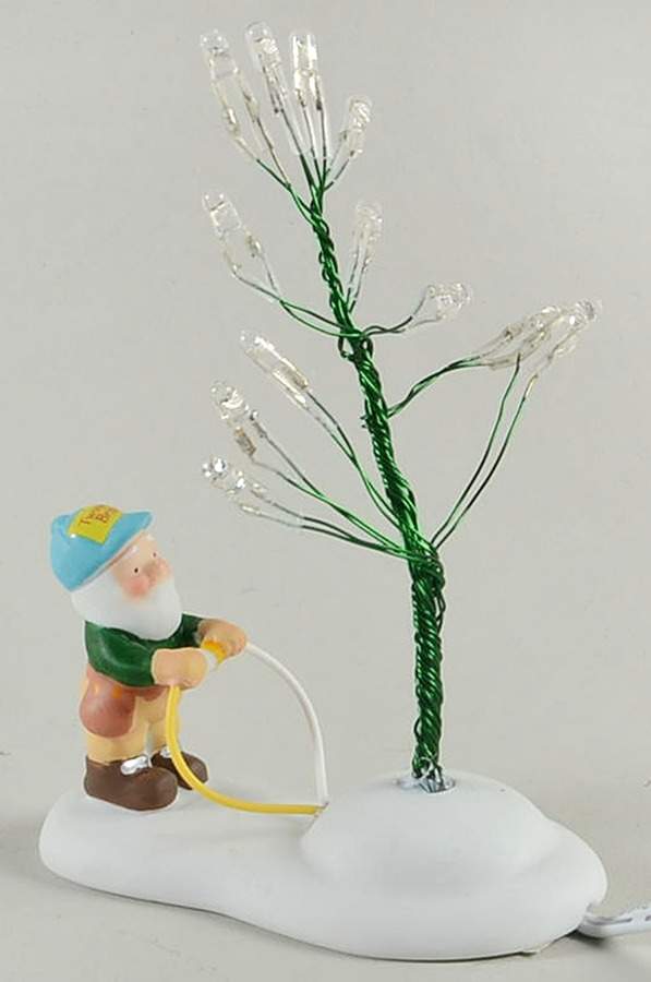 North Pole Village Testing The Twinkle - With Box-Bx556 by Department 56-1