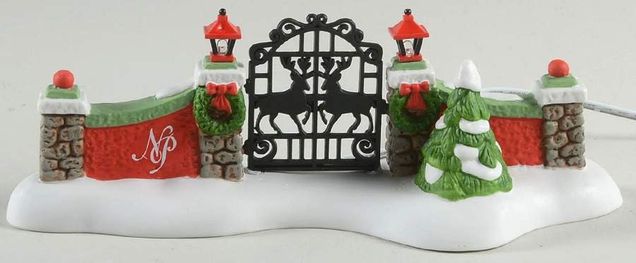 North Pole Village North Pole Gate - Boxed by Department 56-1