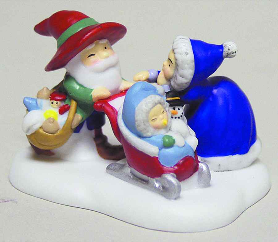 North Pole Village Proud Papa & Mama - Boxed by Department 56-1