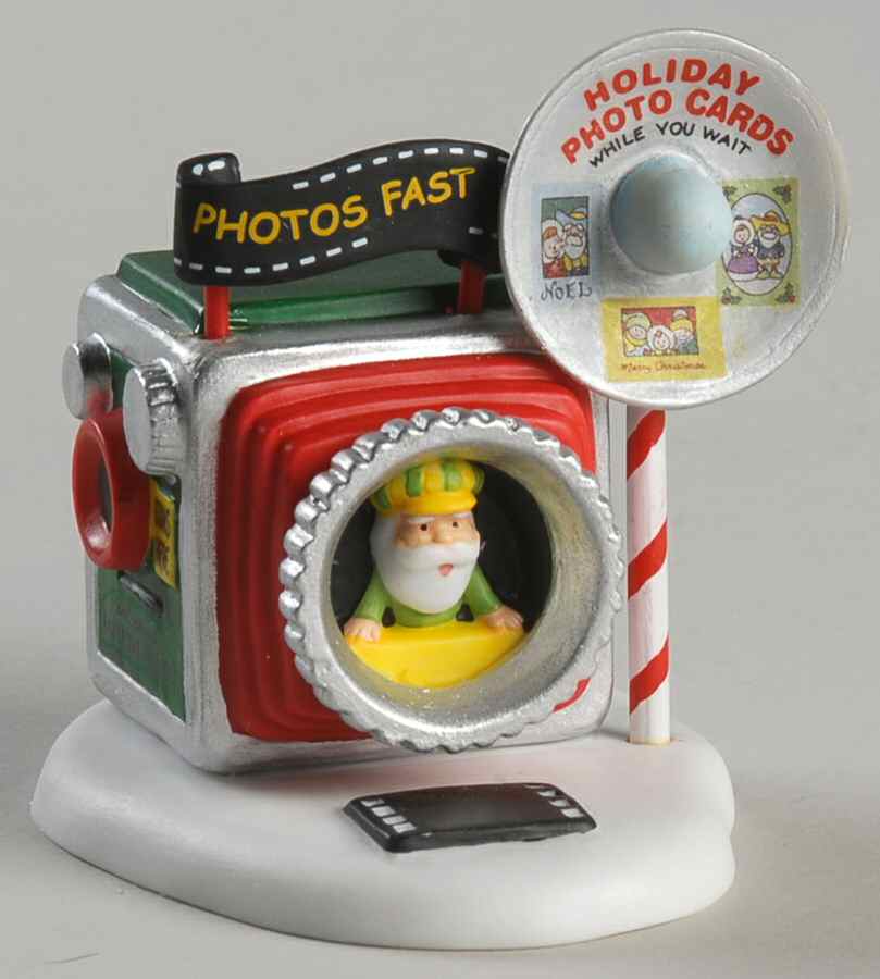 North Pole Village Holiday Photo Card Hut - With Box Bx354 by Department 56-1