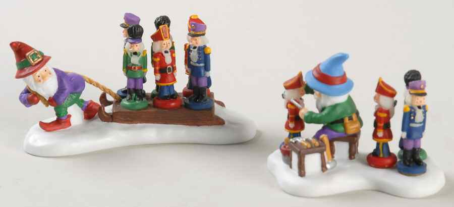 North Pole Village Nutcracker Delivery - With Box Bx338 by Department 56-1