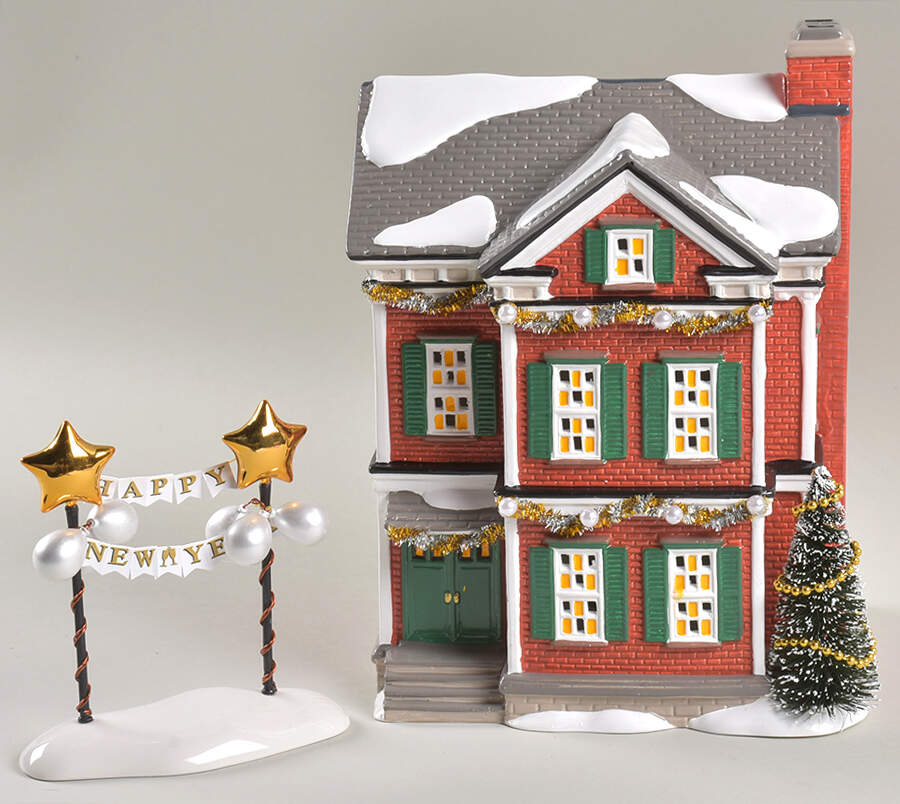 Snow Village Ready For New Year's Eve-Set 2 - With Box Bx1366 by Department 56-1