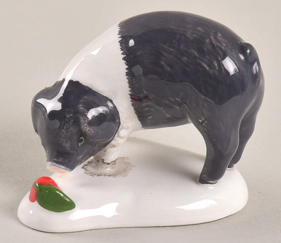 Snow Village Pig - No Box by Department 56-1