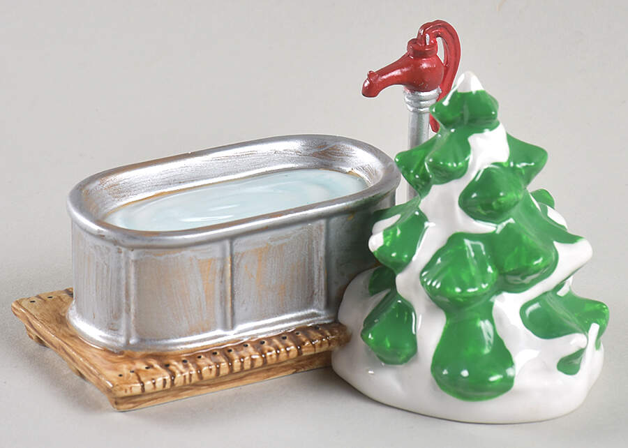 Snow Village Water Trough - No Box by Department 56-1