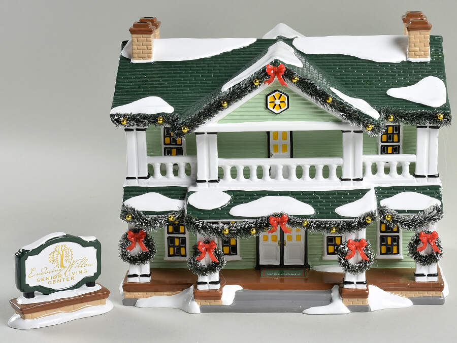 Snow Village Enduring Willow Senior Center - Bx1393 With Box by Department 56-1