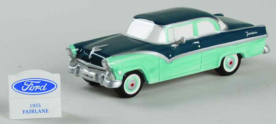 Snow Village 1955 Ford Fairlane-Green - Boxed by Department 56-1