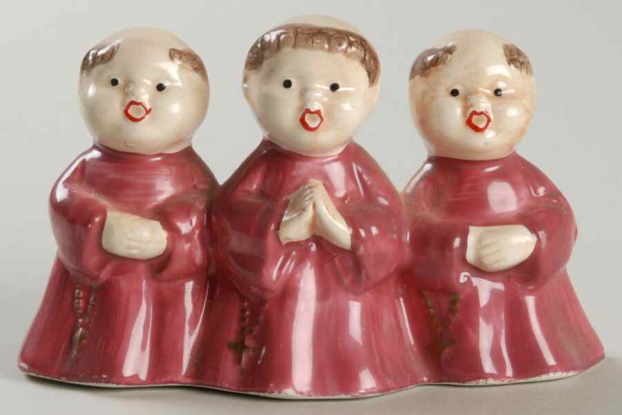 Snow Village Praying Monks - With Box Bx861 by Department 56-1