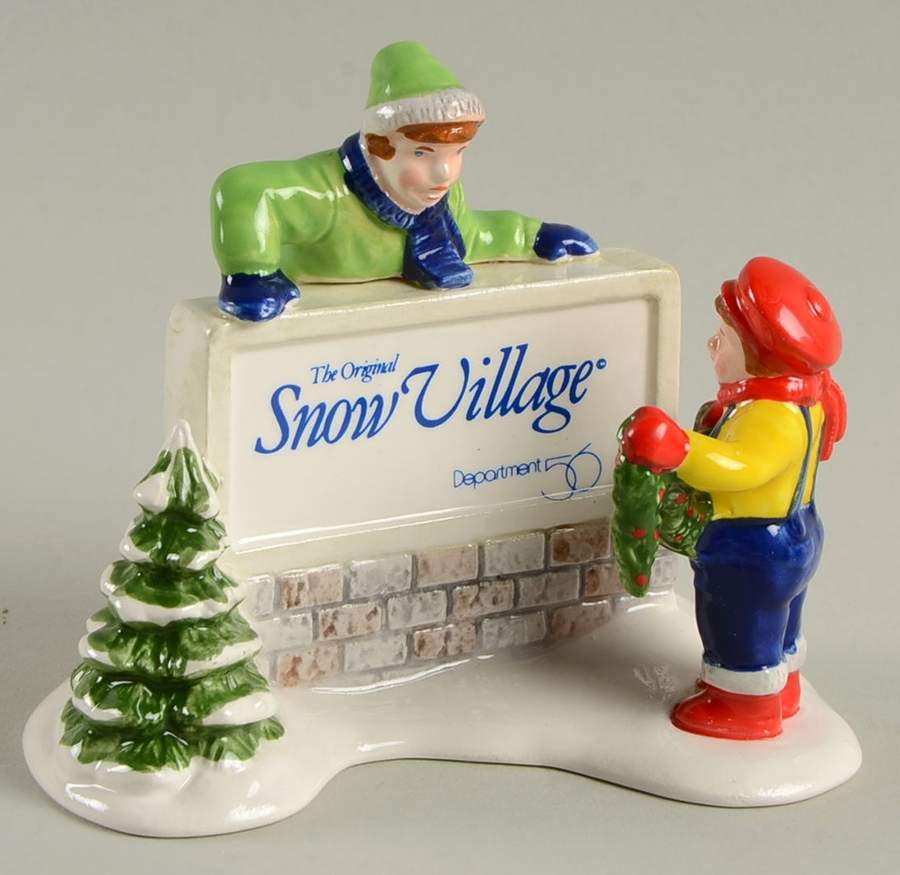 Snow Village Kids Decorating The Sign - No Box by Department 56-1