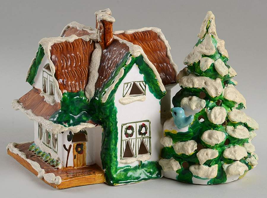 Snow Village Gabled Cottage - With Box Bx671 by Department 56-1
