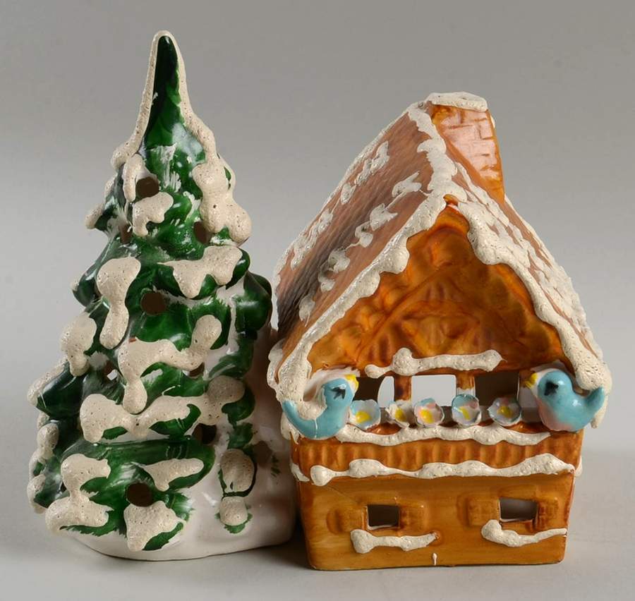 Snow Village Small Chalet - No Box by Department 56-1