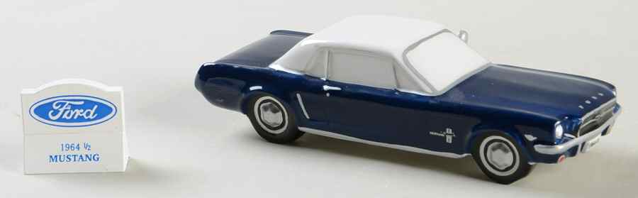 Snow Village 1964 1/2 Ford Mustang-Blue&White - No Box by Department 56-1