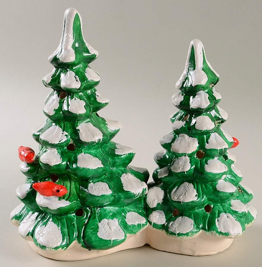 Snow Village Small Double Trees-Red Birds - With Box Bx390 by Department 56-1
