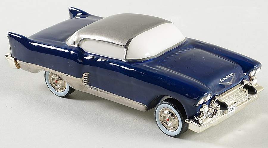 Snow Village 1957 Cadillac Eldorado Brougham - With Box Bx981 by Department 56-1