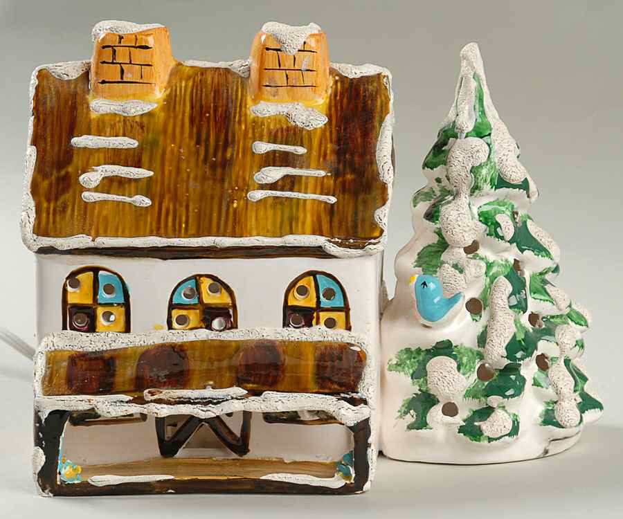 Snow Village The Inn - No Box by Department 56-1