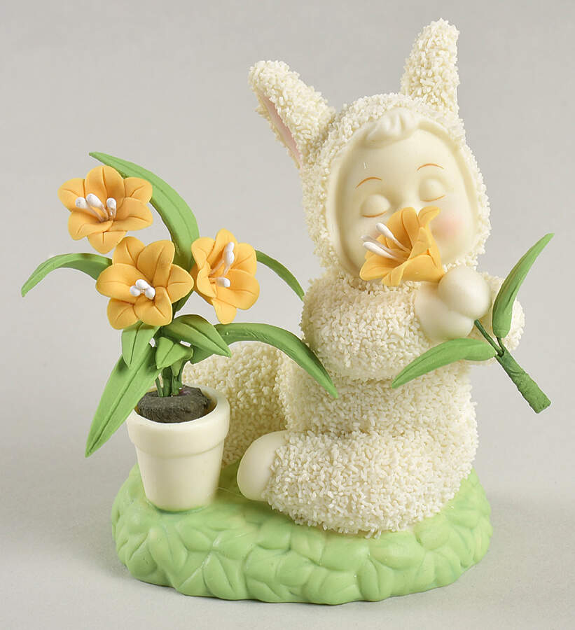 Snowbunnies Dilly Lilly - With Box 235 by Department 56-1