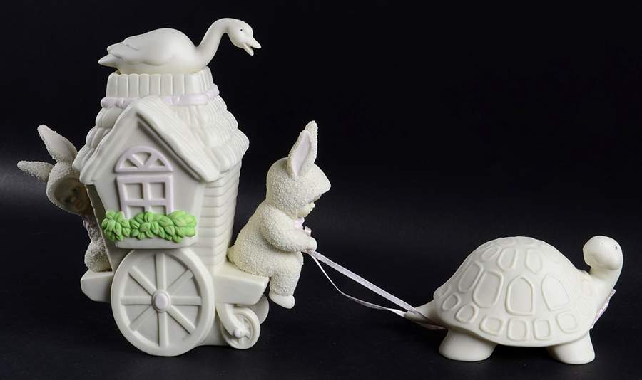 Snowbunnies Slow Moving Vehicle-Turtle Pulling Wagon - Boxed by Department 56-1