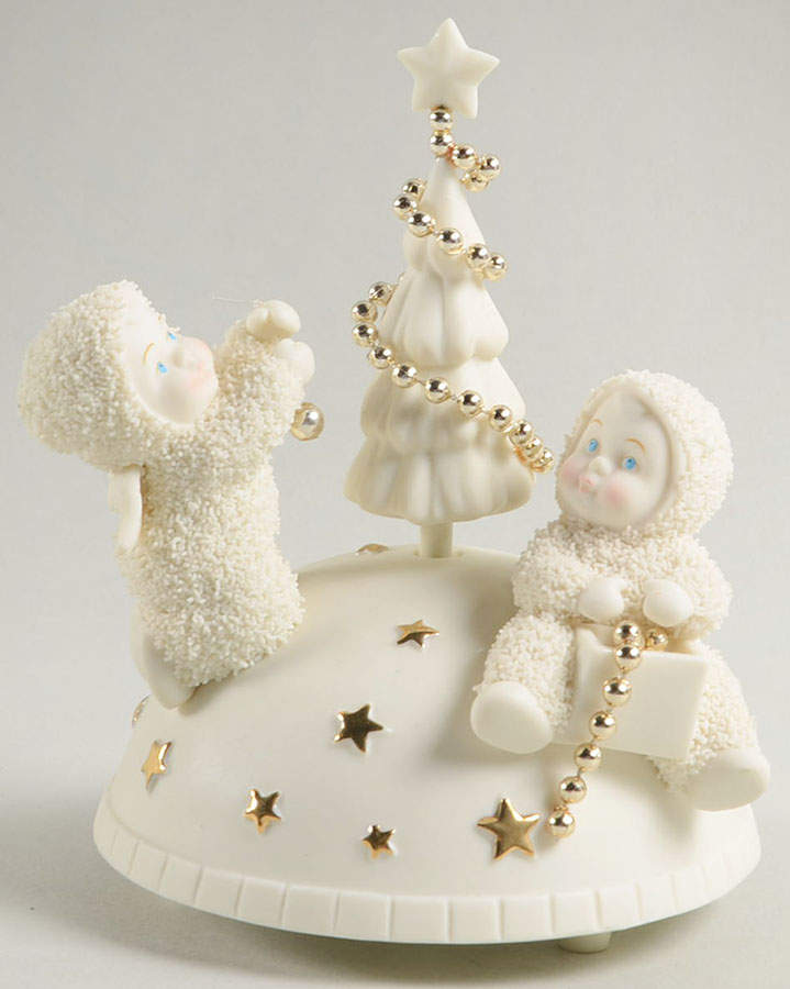 Snowbabies Trimming The Tree-Musicial - Boxed by Department 56-1