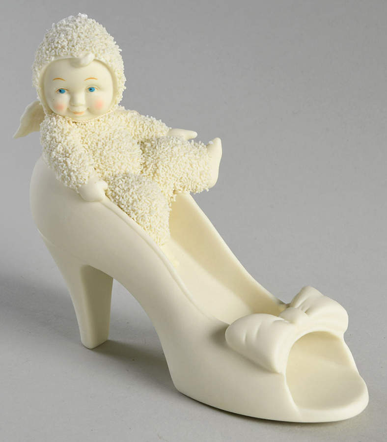 Snowbabies Mommy, Can I Wear Your Shoes - No Box 629 by Department 56-1