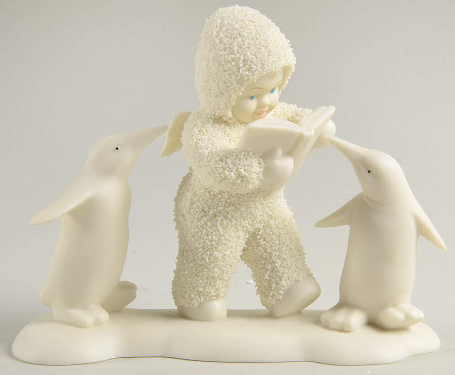Snowbabies Sharing A Story - Boxed by Department 56-1