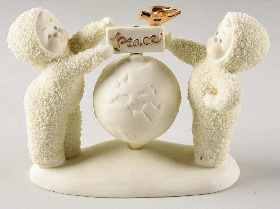 Snowbabies Peace On Earth - No Box by Department 56-1