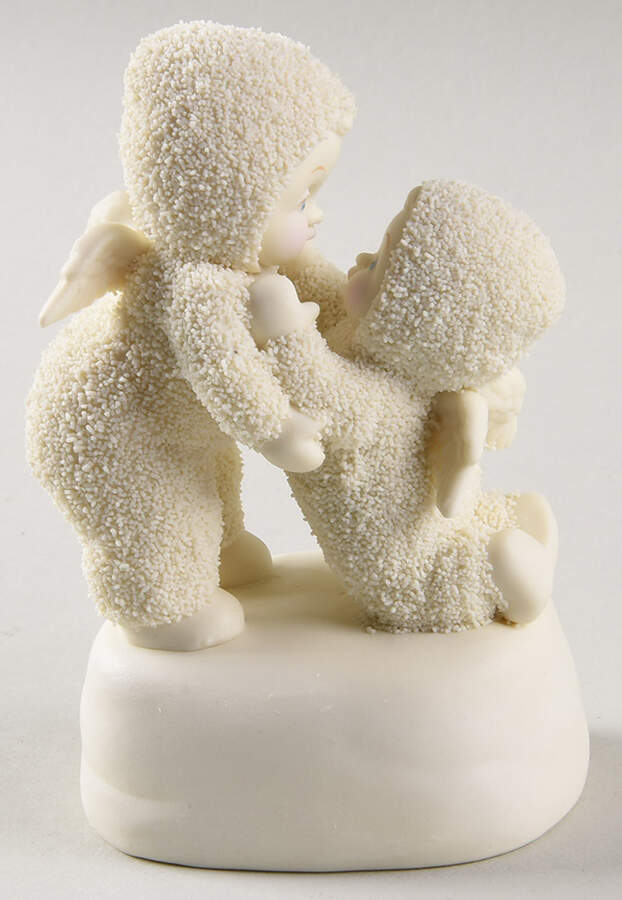 Snowbabies Reach For A Hug - With Box Bx934 by Department 56-1