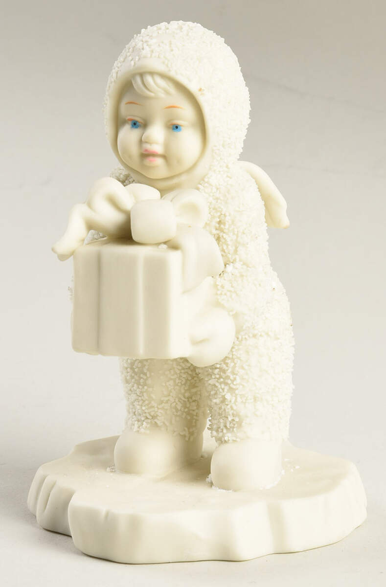 Snowbabies Snowbaby Angel With Gifts  - No Box 60b by Department 56-1