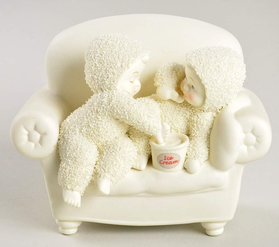 Snowbabies A Pint Cures All - Boxed by Department 56-1