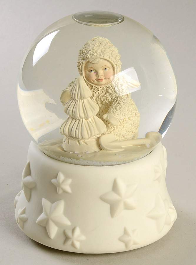 Snowbabies Waterglobe Planting Starry Pines - Boxed by Department 56-1