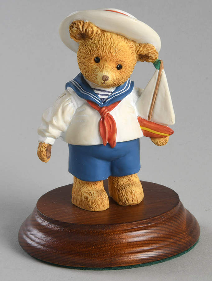 The Upstairs Downstairs Bears Henry Bosworth - No Box by Department 56-1