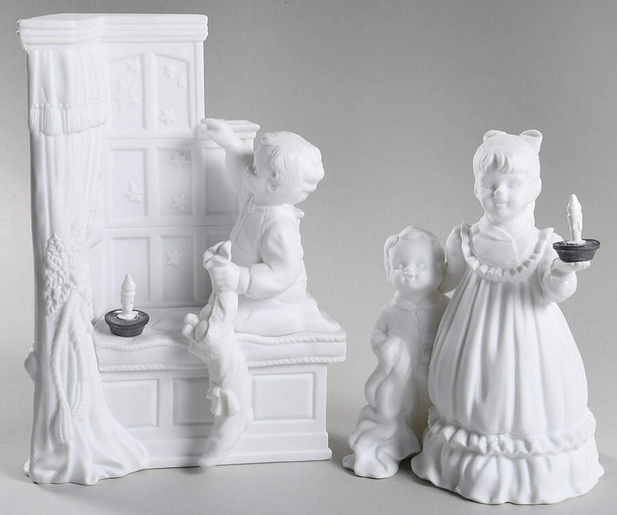 Winter Silhouettes-Porcelain A Bright Star On Christmas Eve-2 Pcs - Boxed by Department 56-1