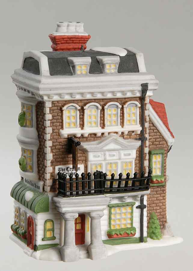 Dickens Village-Ornament The Crown And Cricket Inn - Boxed by Department 56-1
