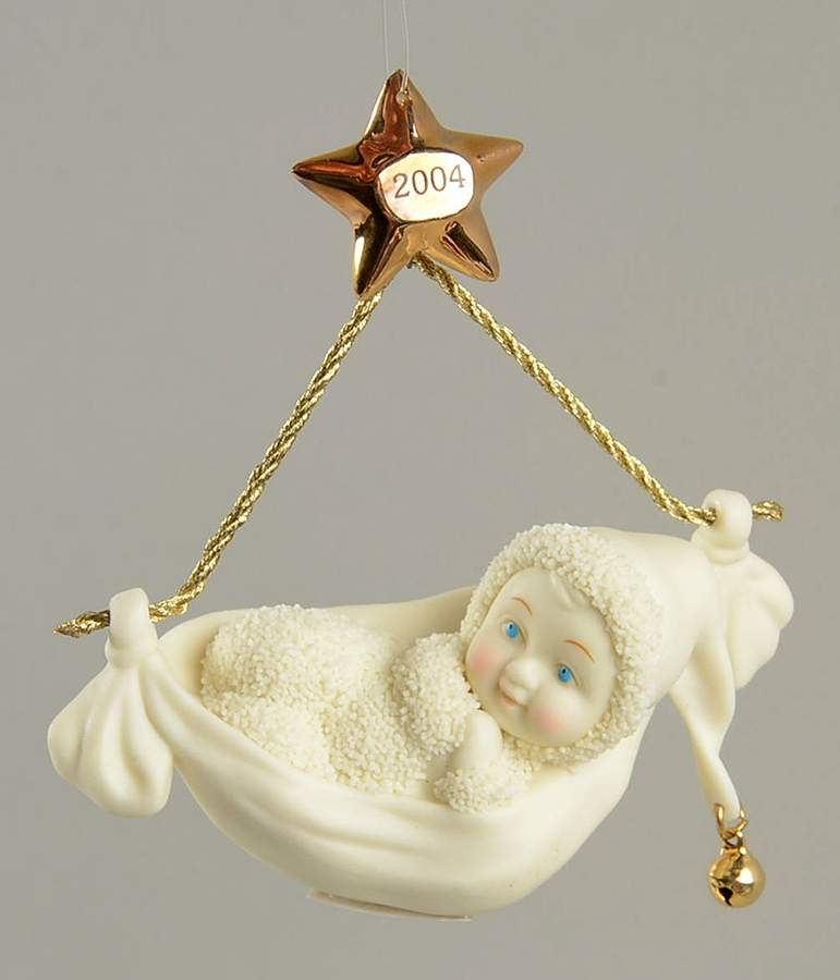 Snowbabies Annual Ornaments Bundle Of Joy-2004 - Boxed by Department 56-1