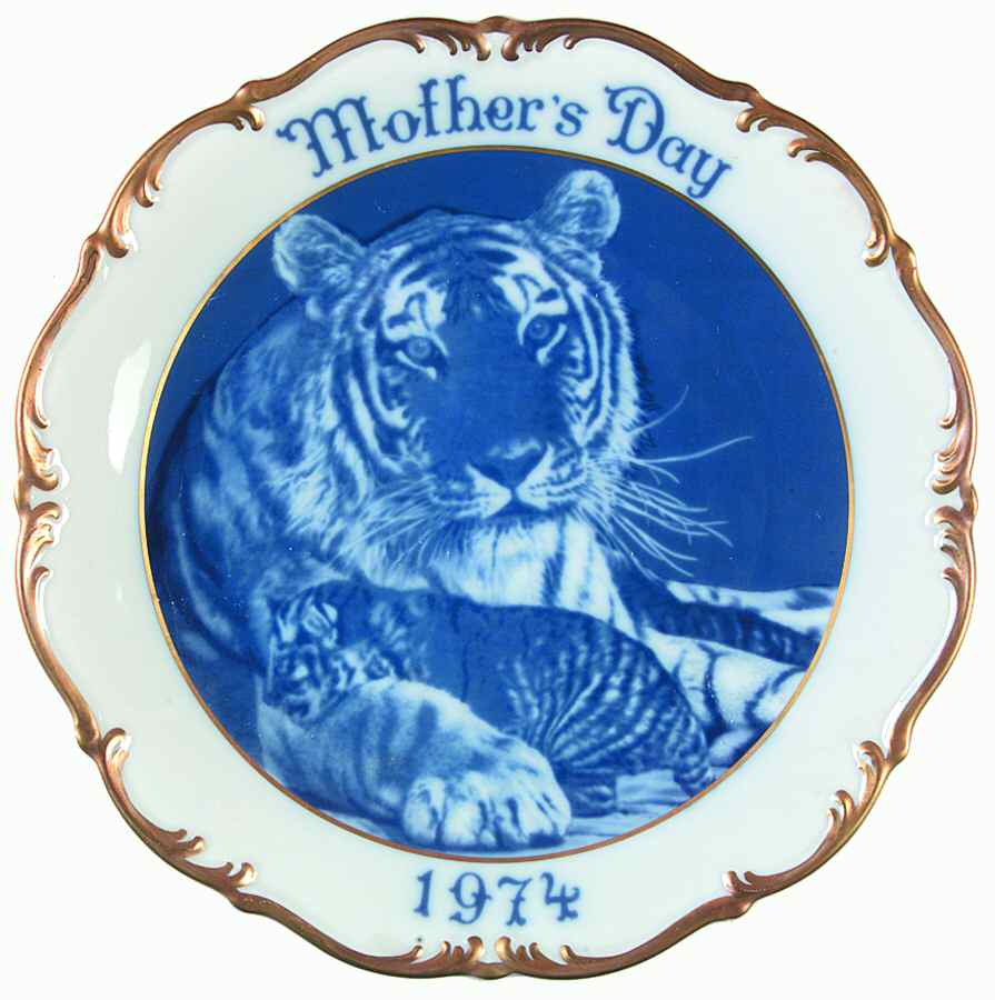 Mother's Day Plate Mother Tiger And Cub - No Box by Dresden (German)-1