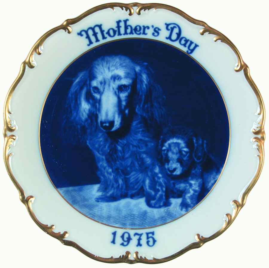 Mother's Day Plate Dachsund Family - No Box by Dresden (German)-1