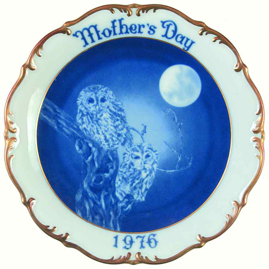 Mother's Day Plate Mother Owl  And Young - No Box by Dresden (German)-1
