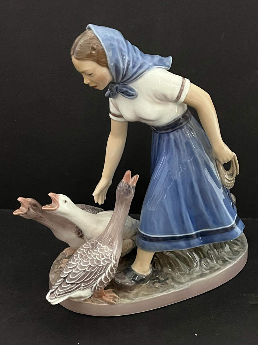 Dahl Jensen Figurine Goosegirl - No Box by Dahl-Jensen-1
