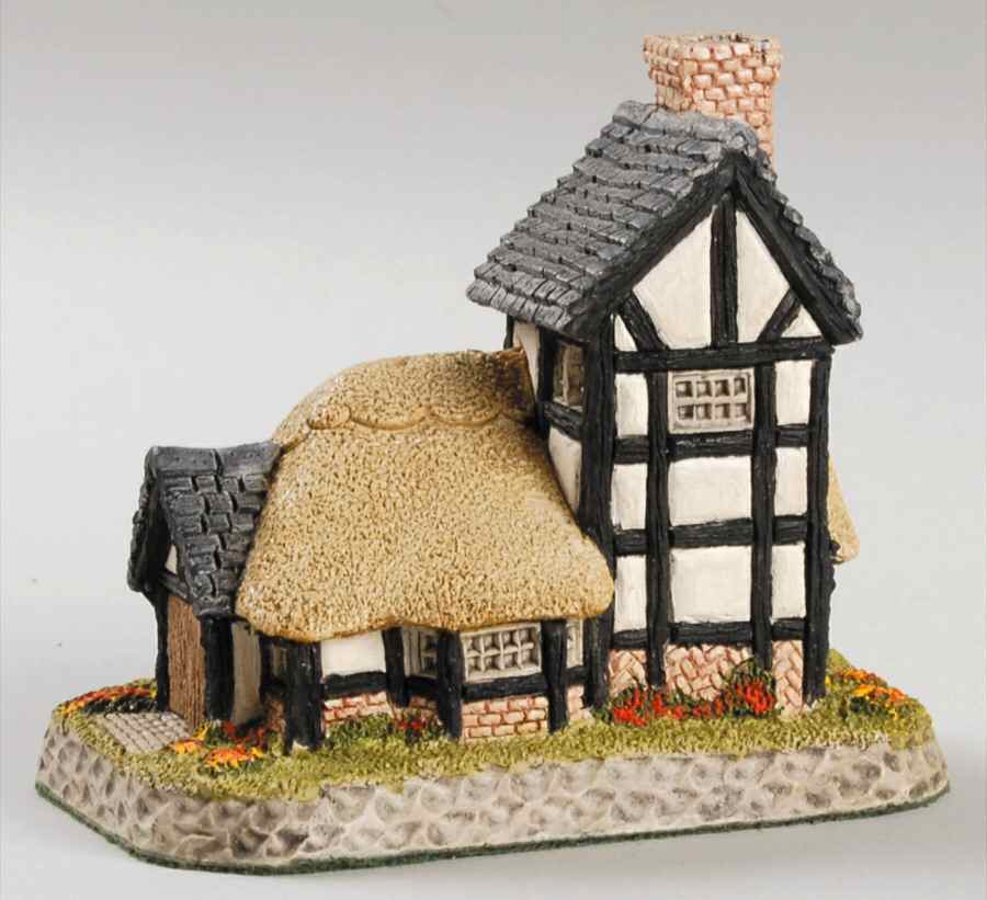 Charitable Models Cartwrights Cottage - Boxed by David Winter-1