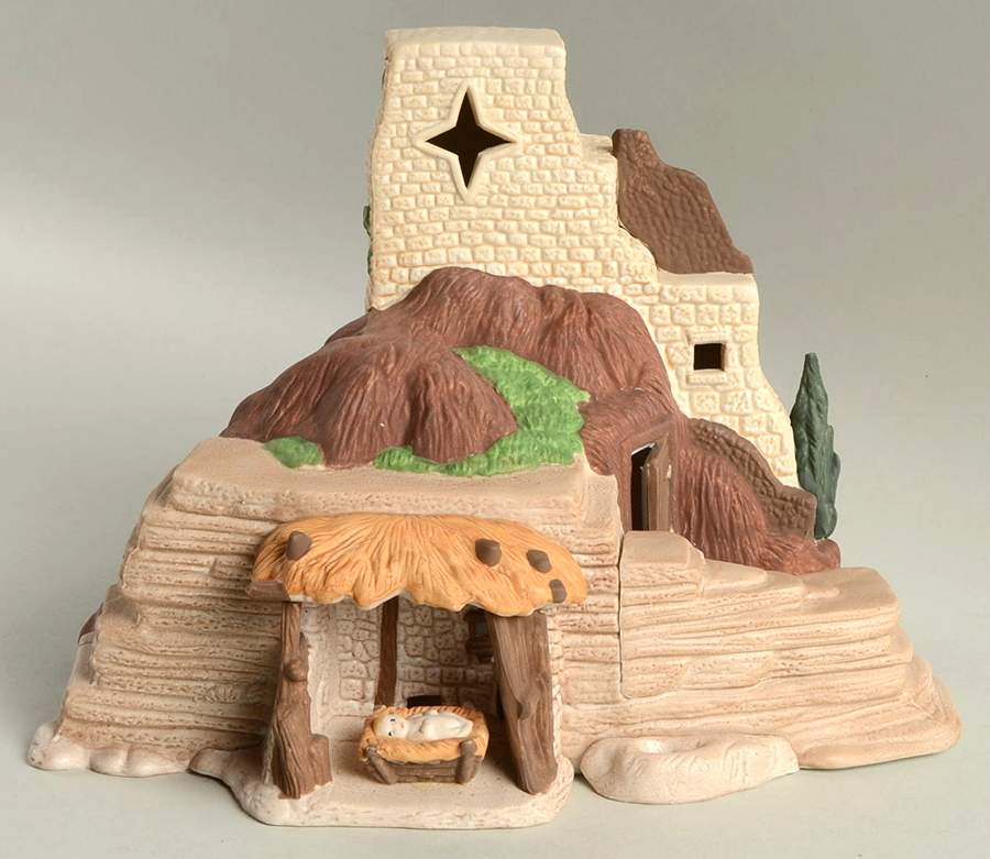 Little Town of Bethlehem Manger With Jesus - No Box by Department 56-1