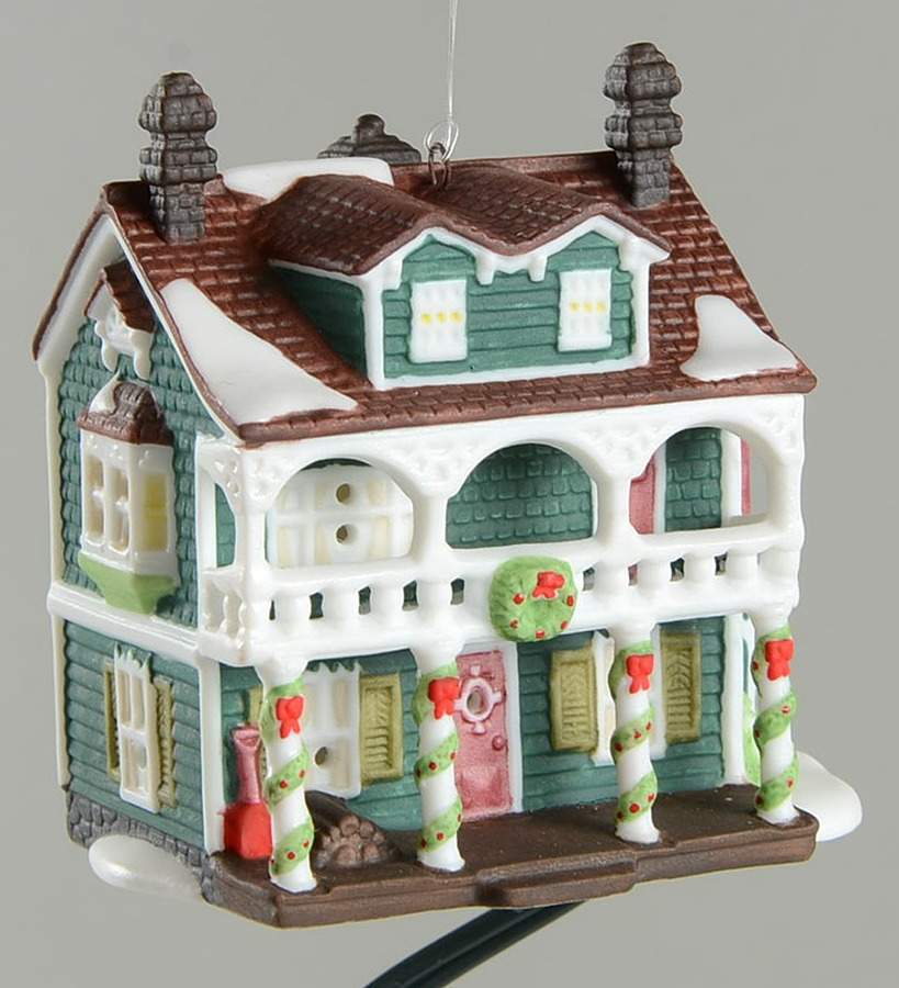 New England Village Ornament Captain's Cottage - Boxed by Department 56-1