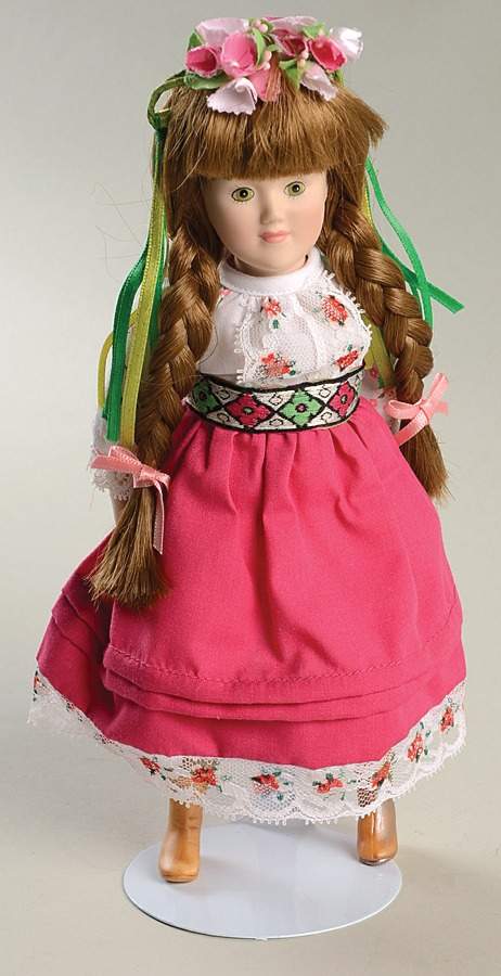Dolls of The World Russia - Boxed by Danbury Mint-1