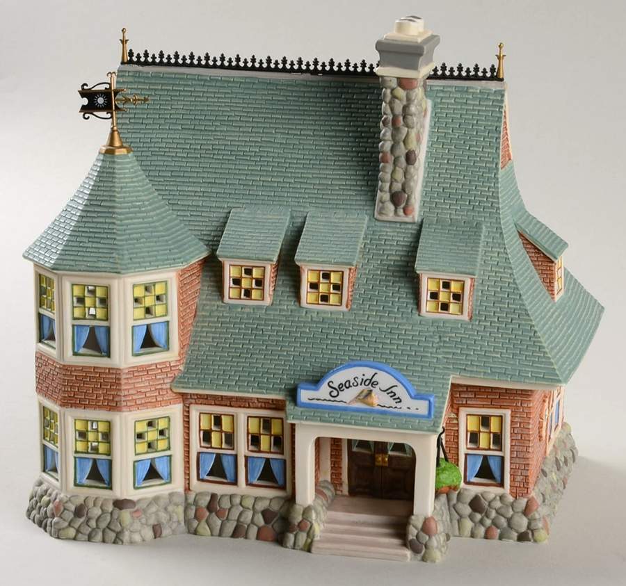 Seasons Bay Seaside Inn - No Box by Department 56-1