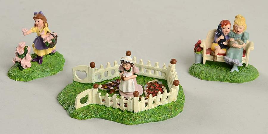 Seasons Bay Relaxing In A Garden-Set Of 3 - Boxed by Department 56-1